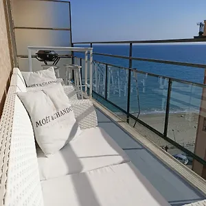 Casa Di Noemi - Seafront With Parking , Savone Italie